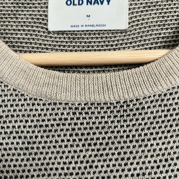 OLD NAVY men’s crewneck sweater - Picture 3 of 3